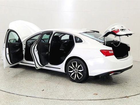 Used 2024 Chevrolet Malibu RS image 11