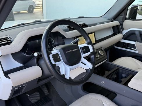 Used 2023 Land Rover Defender 110 SE AWD/4WD image 2