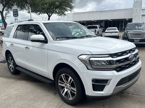 Used 2024 Ford Expedition Limited RWD image 16
