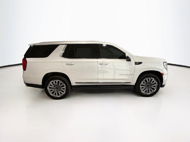 Used 2023 GMC Yukon Denali Ultimate AWD/4WD image 8