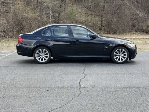 Used 2011 BMW 328i xDrive Sedan image 5