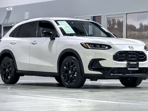 Certified 2024 Honda HR-V Sport image 6