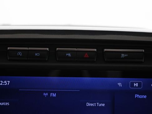 Used 2023 Ford F150 Lariat w/ Equipment Group 502A High image 39