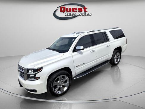 Used 2019 Chevrolet Suburban Premier image 2