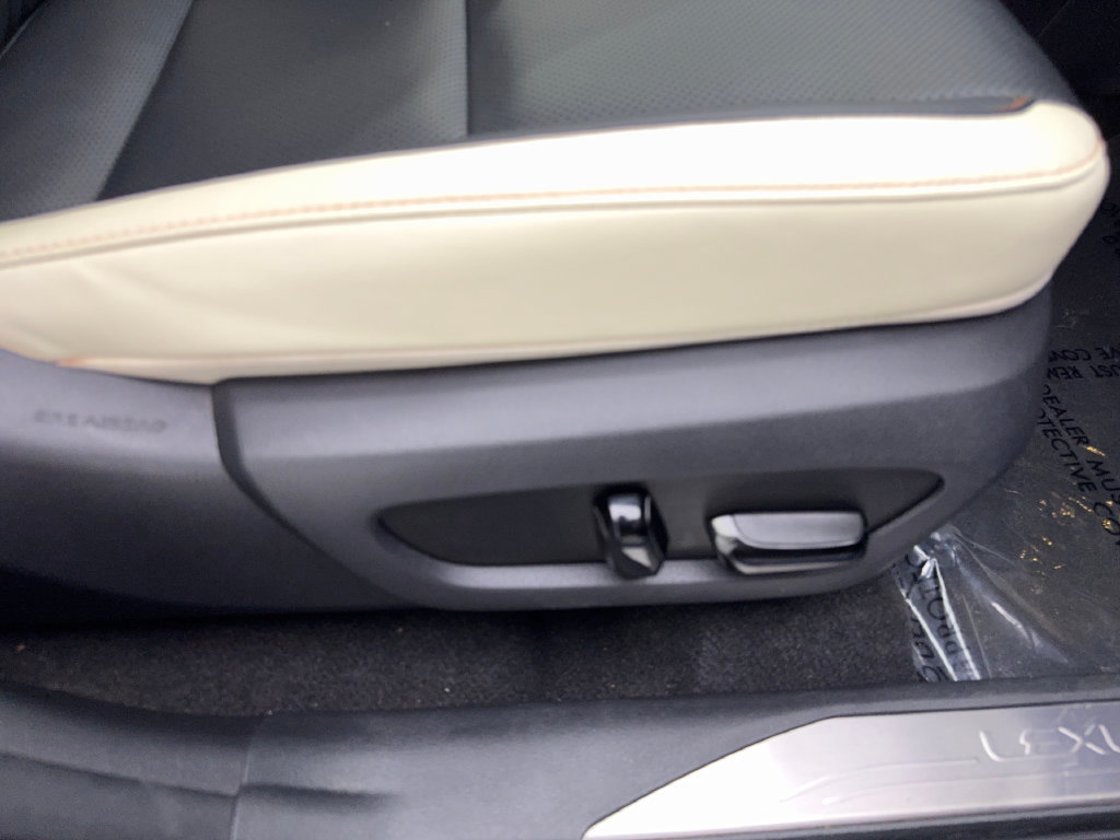 Used 2023 Lexus NX 250 FWD w/ Towing Package (2000 Lbs) image 49