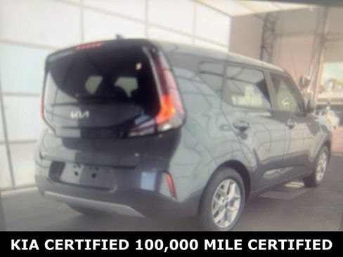 Certified 2025 Kia Soul LX image 2