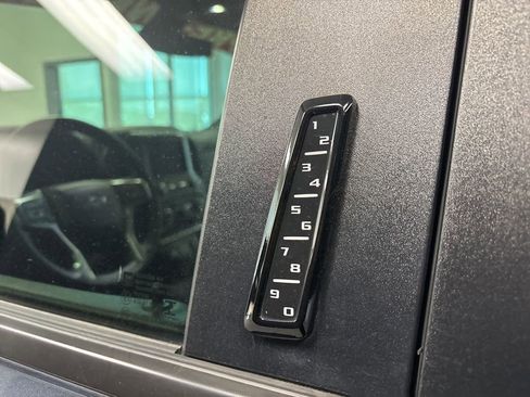 Used 2022 Chevrolet Silverado 1500 RST image 14