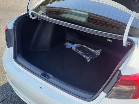 Certified 2023 Honda Civic Touring image 4