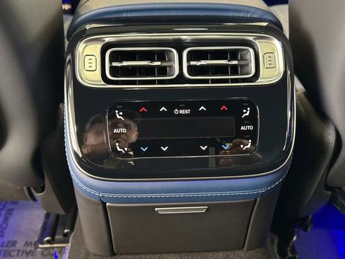 New 2025 Mercedes-Benz S 63 AMG S image 12