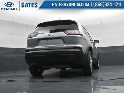 Used 2019 Jeep Cherokee Latitude w/ Popular Appearance Group image 35