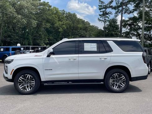 Used 2025 Chevrolet Tahoe Z71 w/ Comfort Package AWD/4WD image 30