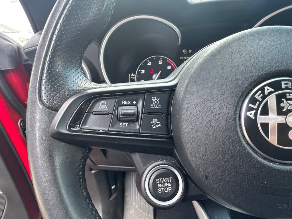 Used 2023 Alfa Romeo Stelvio Ti AWD/4WD image 36