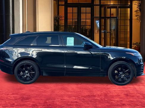 Used 2018 Land Rover Range Rover Velar R-Dynamic SE image 9