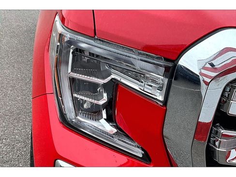 Used 2019 GMC Sierra 1500 SLT w/ SLT Premium Plus Package image 31