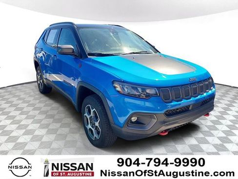 Used 2022 Jeep Compass Trailhawk image 1