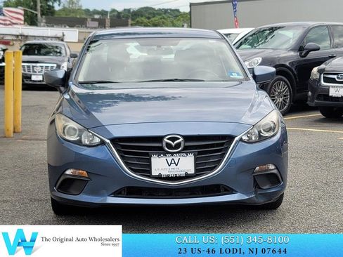Used 2016 MAZDA MAZDA3 i Sport FWD image 2