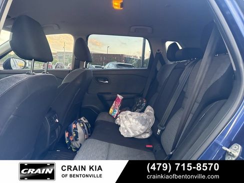 Used 2023 Nissan Rogue SV AWD/4WD image 18