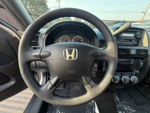 Used 2005 Honda CR-V LX image 17