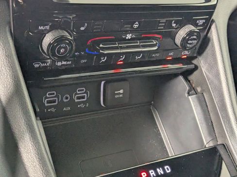 New 2025 Jeep Grand Cherokee Altitude image 24