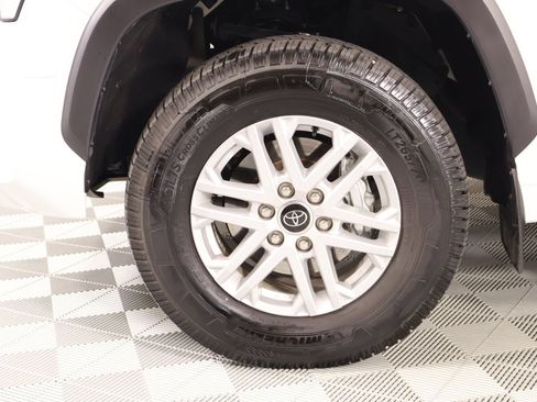 Used 2024 Toyota Tundra SR5 AWD/4WD image 17