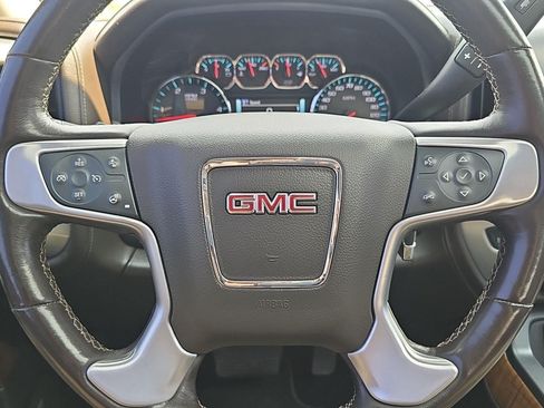 Used 2019 GMC Sierra 2500 SLT w/ Duramax Plus Package AWD/4WD image 18