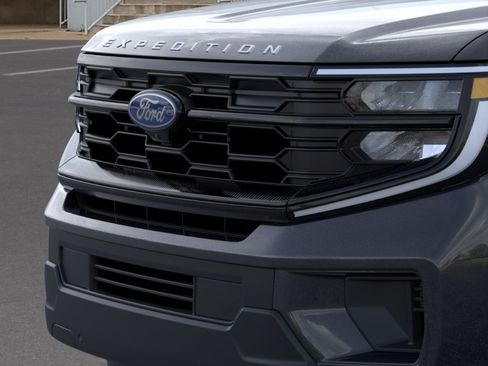 New 2026 Ford Expedition Active RWD image 17
