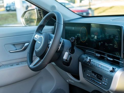 New 2026 Hyundai Kona SEL Premium image 11