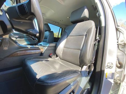 Used 2020 Chevrolet Tahoe LT w/ Max Trailering Package AWD/4WD image 17
