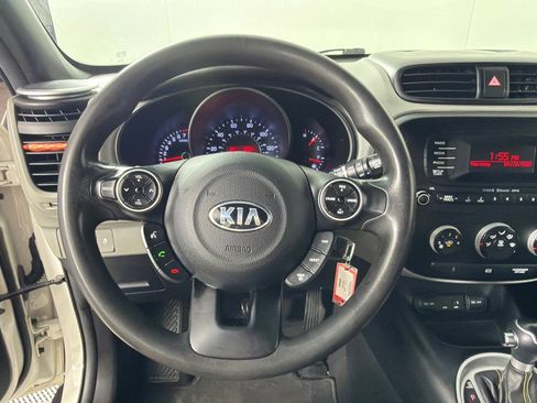 Used 2014 Kia Soul + FWD image 15