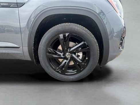 New 2026 Volkswagen Atlas Cross Sport SEL R-Line AWD/4WD image 30