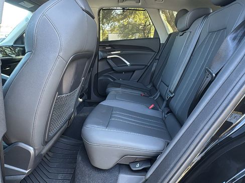 Used 2025 Audi Q5 Premium Plus image 15