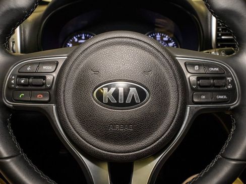 Used 2017 Kia Sportage EX image 18