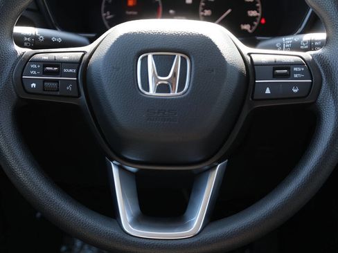 Used 2025 Honda CR-V LX image 18
