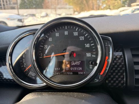 Used 2018 MINI Cooper S image 25