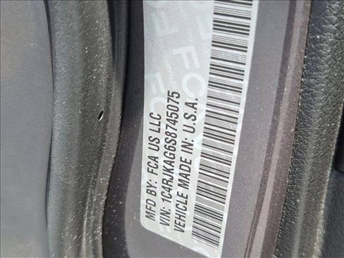 Used 2025 Jeep Grand Cherokee L Laredo AWD/4WD image 22