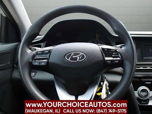 Used 2019 Hyundai Elantra SE w/ Cargo Package image 13