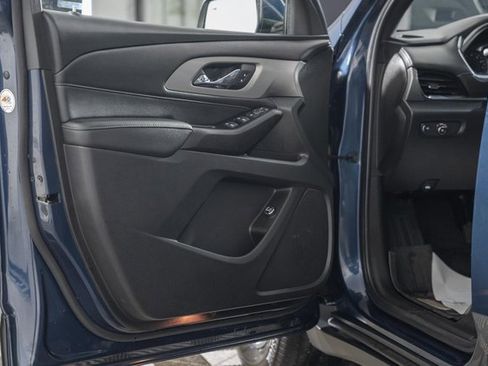 Used 2023 Chevrolet Traverse LT w/ LPO, Floor Liner Package image 41