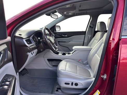 Used 2020 GMC Acadia SLT w/ Premium Package image 14