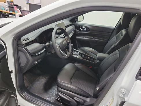 New 2026 Jeep Compass Latitude AWD/4WD image 11