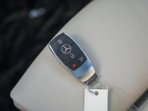 Certified 2025 Mercedes-Benz CLA 250 4MATIC image 48