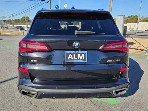 Used 2022 BMW X5 M50i image 11
