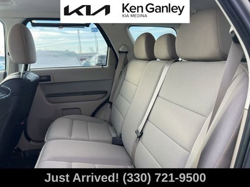 Used 2010 Ford Escape XLT image 10