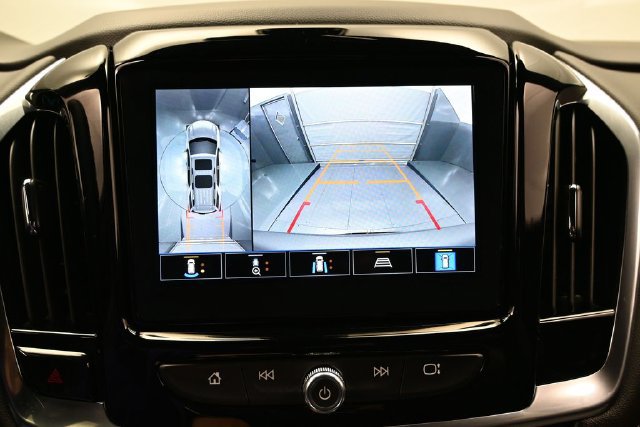 Used 2023 Chevrolet Traverse LT w/ LT Premium Package AWD/4WD image 46
