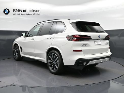 New 2026 BMW X5 sDrive40i w/ M Sport Package RWD image 5