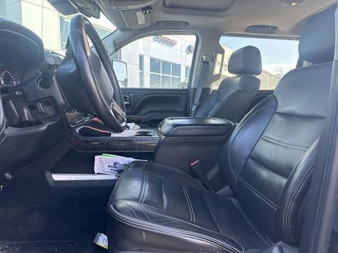 Used 2015 GMC Sierra 2500 Denali w/ Duramax Plus Package image 4