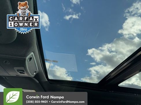 Used 2017 Ford F150 Platinum w/ Equipment Group 701A Luxury image 14