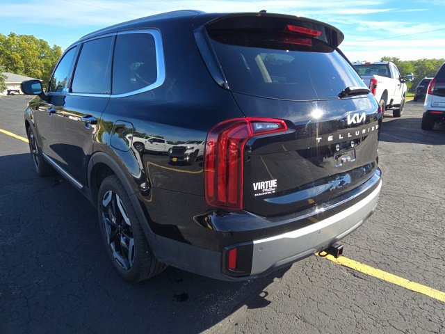 Used 2023 Kia Telluride S w/ S Sunroof Package AWD/4WD image 5