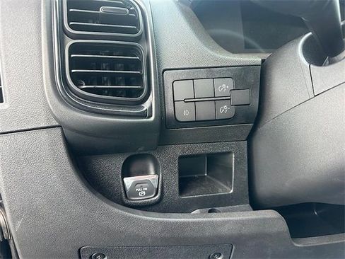 New 2025 RAM ProMaster 3500 w/ Crew Van Package FWD image 16