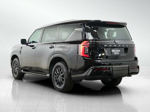 Used 2025 Nissan Armada SV AWD/4WD image 3