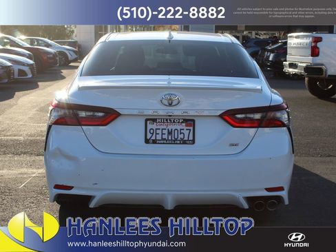 Used 2021 Toyota Camry SE image 8
